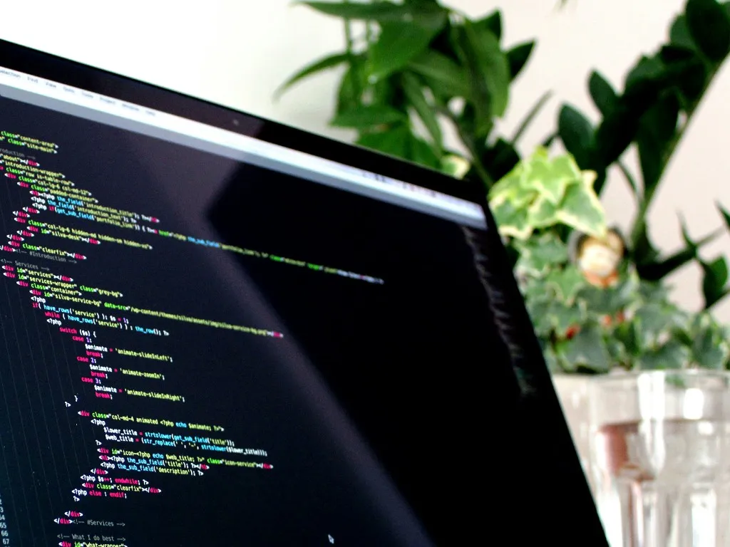Beneficios de desarrollar tu web con IA